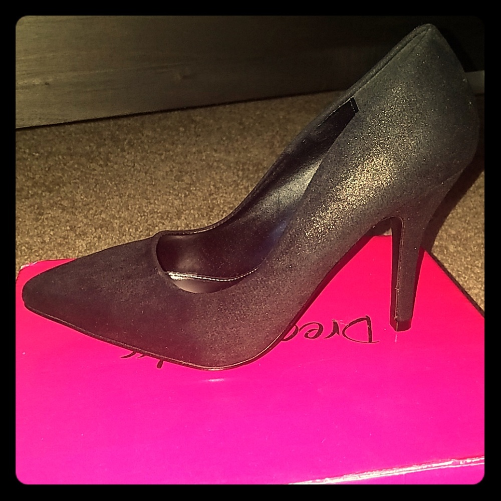 Black Shoes